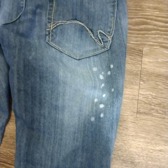 Mudd Bleached Ripped Cropped Jegging - Picture 9 of 13